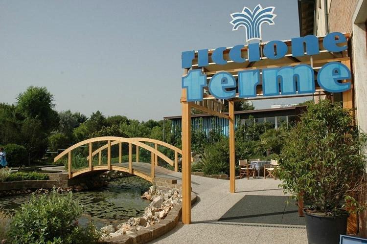Residence Das Nest - Appartamenti A Pochi Passi Dal Mare Riccione Esterno foto