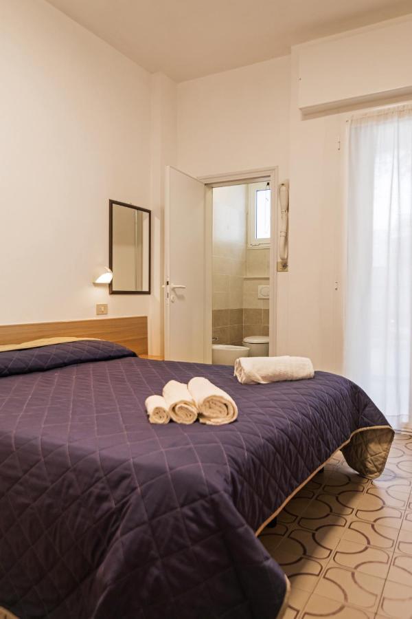 Residence Das Nest - Appartamenti A Pochi Passi Dal Mare Riccione Esterno foto