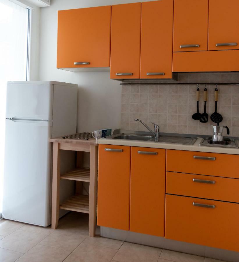 Residence Das Nest - Appartamenti A Pochi Passi Dal Mare Riccione Esterno foto